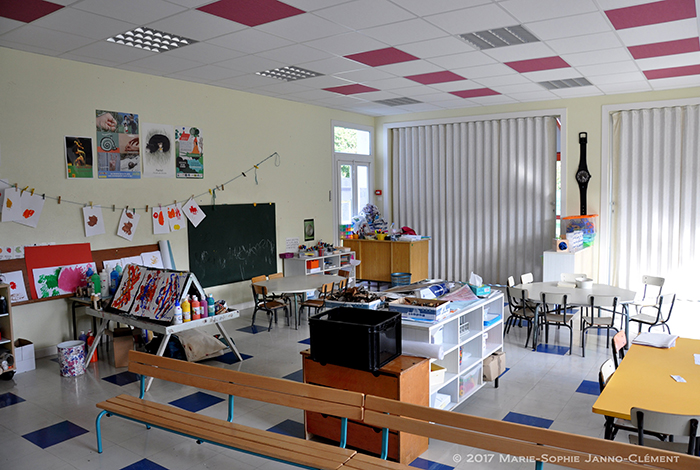 Groupe scolaire du Brugou, à la vie de la commune, vues de la maternelle et de quelques activités parmi celles proposées.
